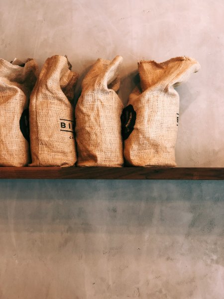 jon-tyson-fIVD9x3JvDo-unsplash